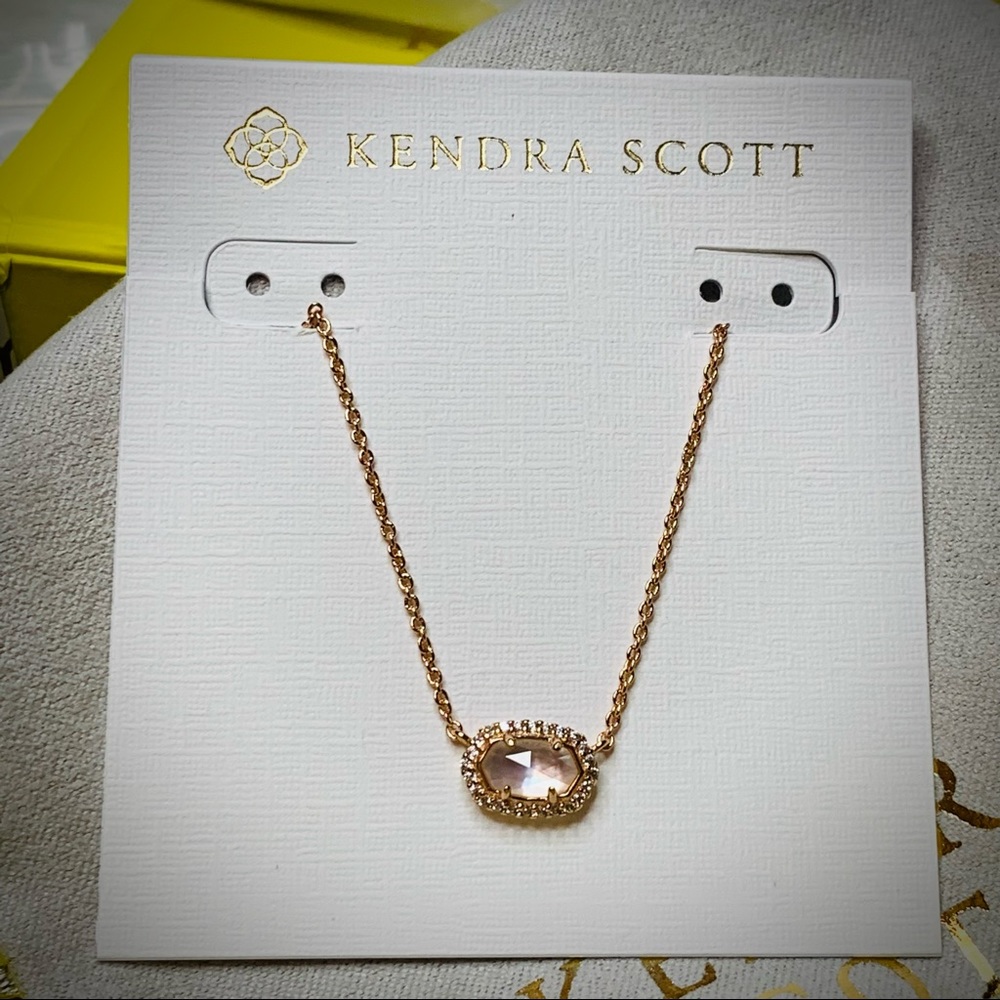 🆕 Chelsea Rose Gold Pendant Necklace Ivory Pearl